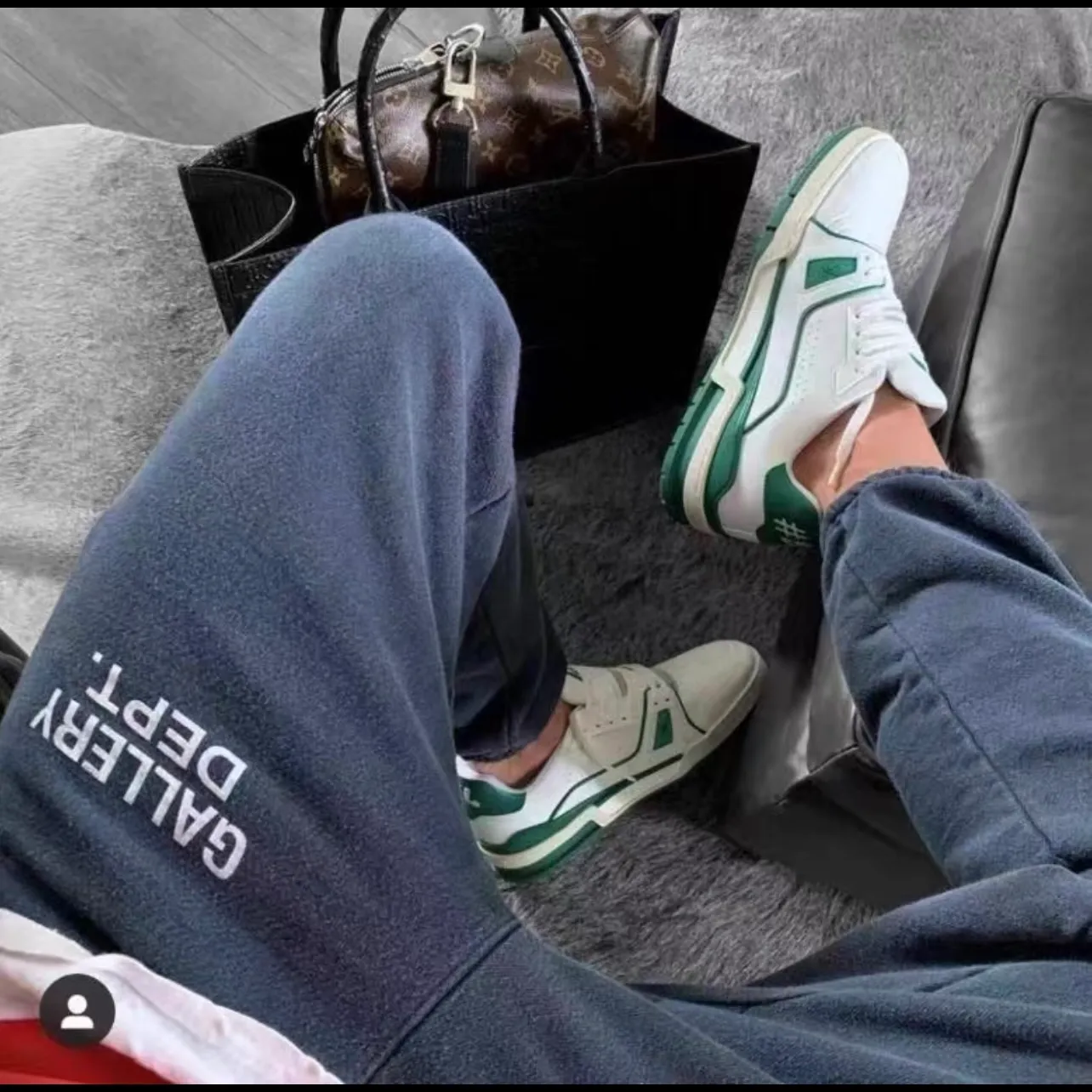 Gallery Dept. English Logo Sweat Pant English Basic Logo Sweat Pant Vintage Washed Trousers Washed Black S-XL ⚠️Note: The genuine product is not black and the color is navy blue. Don’t buy the wrong one!